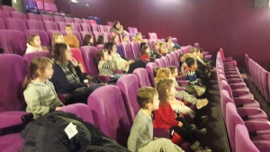 Sortie au cinéma pour les écoliers de l&#039;école maternelle Louise-Michel de Bas-en-Basset