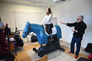 Yssingeaux : un simulateur équestre pour apprendre à bien monter à cheval