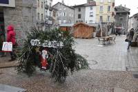 Yssingeaux : six chalets pour un marché de Noël au long cours sur la place Carnot
