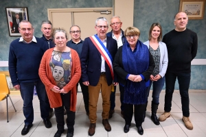 Sainte-Sigolène : les clés de la Ville remises par Dominique Freyssenet à Didier Rouchouse