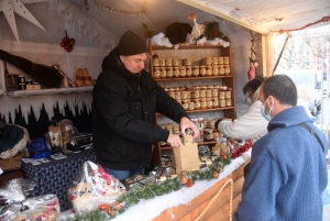 Bas-en-Basset : un espace de stockage en ville pour les sapins de Noël