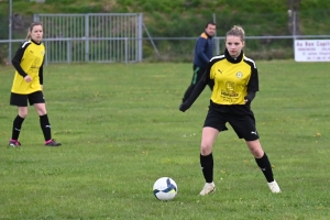 Foot, coupe féminine à 8 : Saint-Pierre-Eynac surclasse Saint-Pal-de-Mons en demi-finale