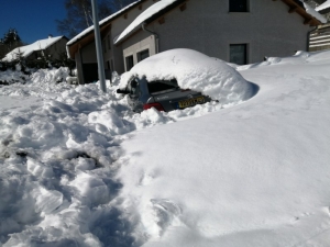 Le village des Estables prend un mètre de neige en quelques heures
