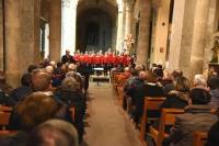 L&#039;église résonne des chants des choristes de la Maîtrise du Puy