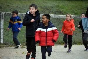 Yssingeaux : les écoliers de Jean-de-la-Fontaine à fond pour le Skippy Club