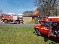Le Mazet-Saint-Voy : un violent incendie détruit un ancien corps de ferme