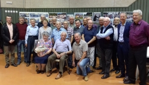 Les premiers retraités entourés des membres du bureau et des personnalités
