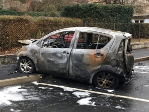 Une nouvelle voiture incendiée à Espaly-Saint-Marcel