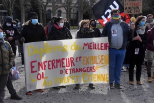 Encore 400 manifestants au Puy-en-Velay pour soutenir Madama et sa famille d&#039;accueil (vidéo)