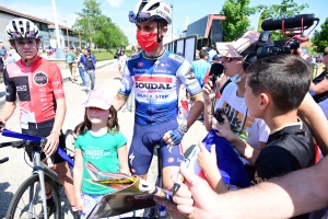 Tout roule pour le départ du Critérium du Dauphiné à Monistrol-sur-Loire (vidéo)