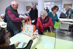 Monistrol-sur-Loire : 470 colis distribués pour les aînés de plus de 74 ans