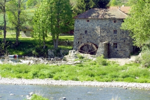 Un moulin à eau de Roche-en-Régnier retenu pour le Loto du patrimoine