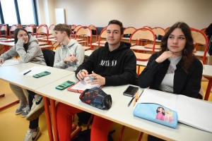 Yssingeaux : ces élèves reviennent au lycée Chabrier pendant les vacances pour réviser