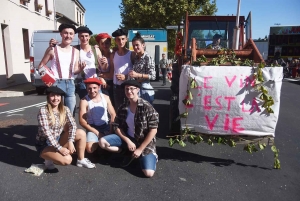 Bas-en-Basset : les chars font honneur aux régions de France