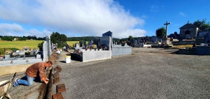 Saint-André-en-Vivarais : un chantier citoyen mené au cimetière