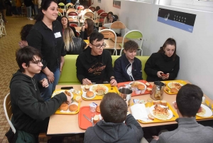 Yssingeaux : l&#039;Ensemble scolaire catholique fait goûter le repas végétarien