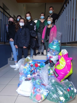 Tence : une collecte de bouchons plastiques au collège de la Lionchère