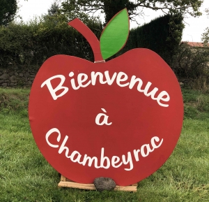 Polignac : des bénévoles « trognons » avant la Fête de la pomme de « Chambeyrac »