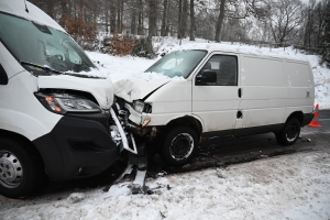 Yssingeaux : deux véhicules se percutent sur la route des Ollières, un adolescent blessé