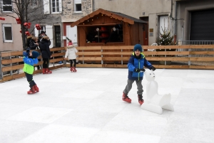 Yssingeaux : la patinoire est ouverte sur la place du Marché