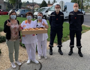 Sainte-Sigolène/Saint-Pal-de-Mons : les pompiers livrent des croissants aux soignants