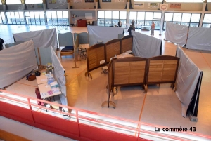 Un centre de consultation aménagé au gymnase Massot au Puy-en-Velay