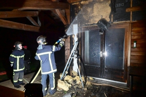 Les Vastres : de la fumée se dégageait d&#039;une façade sur une maison à ossature bois