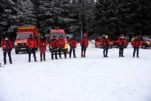 Les pompiers de Haute-Loire et d&#039;Ardèche s&#039;entraînent dans le Mézenc (vidéo)