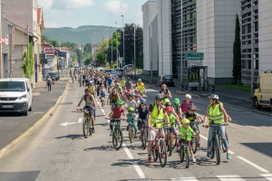 La « vélorution » des pistes cyclables se poursuit au Puy-en-Velay