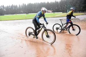VTT : des conditions dantesques à Sainte-Sigolène pour les championnats régionaux de cross-country