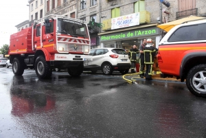 Un déluge orageux s&#039;abat sur Craponne-sur-Arzon : 20 interventions des pompiers effectuées dans le bourg