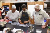 Les chefs pour personnes âgées dans la cuisine Marcon à Saint-Bonnet-le-Froid