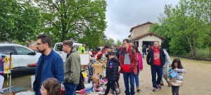 La Chapelle-d&#039;Aurec : le marché aux bonnes affaires dans les rues du village