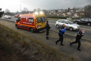 Monistrol-sur-Loire : après une altercation, il laisse sa voiture sur le rond-point