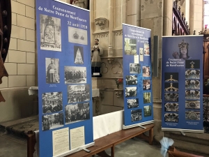 Des bougies pour les 100 ans du couronnement de Notre-Dame de Montfaucon