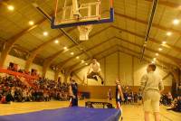 Monistrol-sur-Loire : un show acrobatique et lumineux pour refermer la Fête du sport