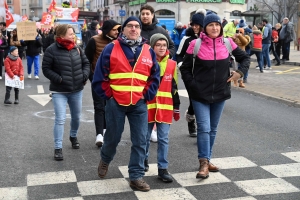 Réforme des retraites : la mobilisation prend de l&#039;ampleur au Puy-en-Velay (vidéo)