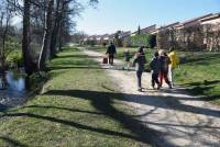 Monistrol-sur-Loire : les écoliers créent un arboretum le long du Piat