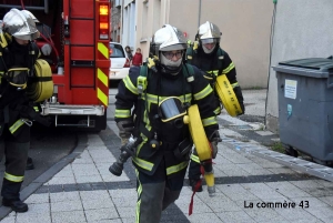 Saint-Just-Malmont : quatre feux de poubelles en deux heures, une voiture endommagée