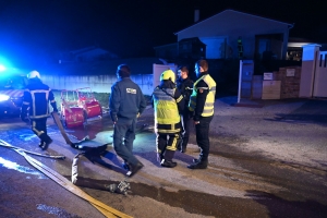 Bas-en-Basset : un garage prend feu, une adolescente de 15 ans donne l&#039;alerte