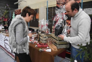 Dunières : le marché de Noël se déroule ce dimanche au boulodrome
