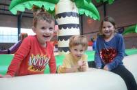 Lapte : les enfants s&#039;en donnent à coeur joie sur les structures gonflables