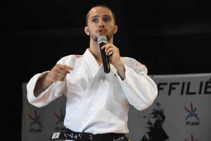 Benjamin Dolz, l&#039;entraîneur du Judo Club d&#039;Yssingeaux.|||