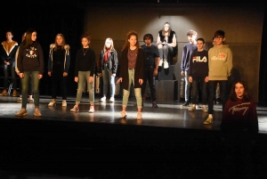 Monistrol-sur-Loire : des collégiens plongés dans le théâtre et le spectacle vivant