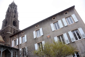 Une salle hébraïque ouvre le Musée de la Bible près de la cathédrale au Puy-en-Velay