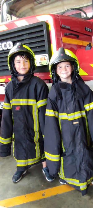 Monistrol-sur-Loire : les écoliers de CP du &quot;Château&quot; visitent la caserne des pompiers