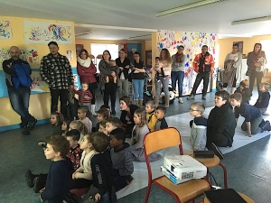 Les élèves de maternelle de Grazac font chanter la peinture