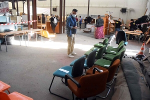 Yssingeaux : 90 % du vieux mobilier scolaire vendu par le Sou des écoles
