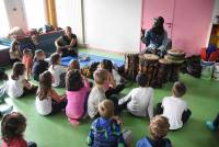 Yssingeaux : la Fête africaine commence dans les écoles avec Doni Doni