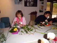 Le Chambon-sur-Lignon : des fleurs confectionnées pour le Téléthon